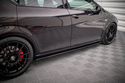 Maxton sideskørter til Seat Leon Mk2 Cupra / FR – blank sort – billede 2 af 5