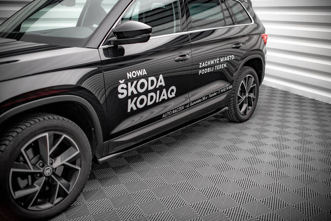 Maxton sideskørter til Skoda Kodiaq Mk1 Facelift – blank sort – billede 1 af 4