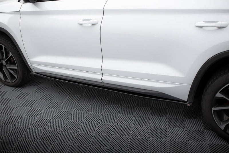 Maxton sideskørter til Skoda Kodiaq Sportline/RS Mk1 / Mk1 Facelift – blank sort – billede 3 af 5