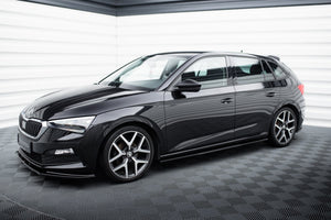 Maxton sideskørter til Skoda Scala – blank sort – billede 2 af 5