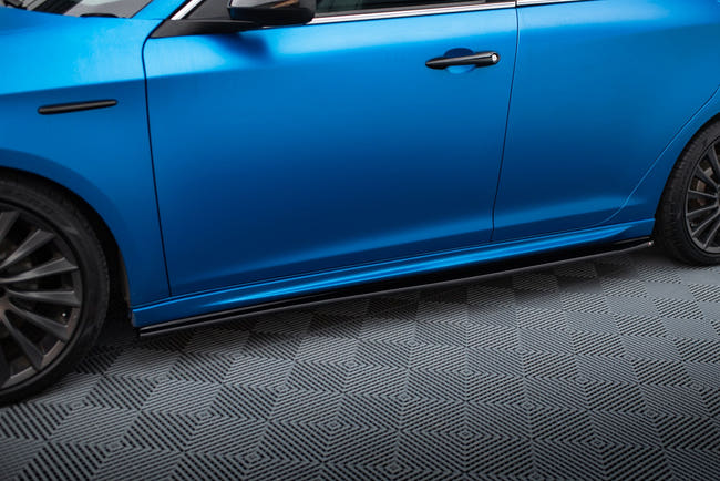 Maxton Side Skirts Diffusers Alfa Romeo Giulietta - Gloss Black