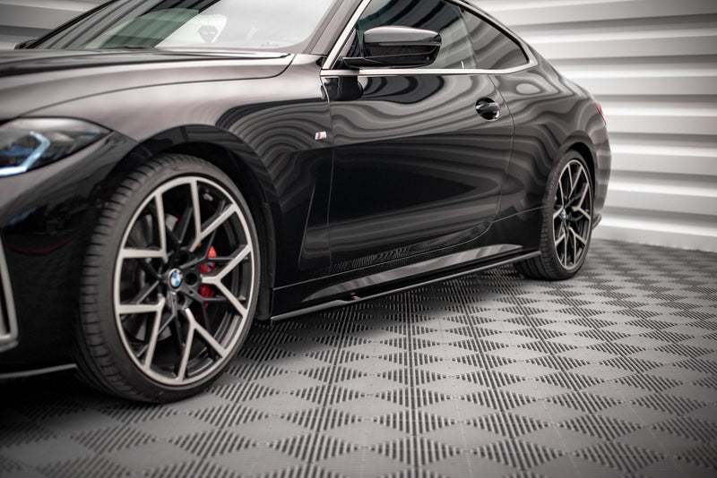 Maxton sideskørter til BMW 4 M-Pack / M440i G22 / G23 / G22 Facelift / G23 Facelift – blank sort – billede 1 af 4