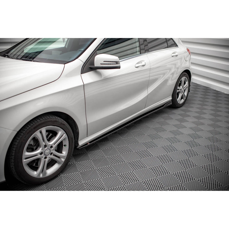 Maxton sideskørter til Mercedes-Benz A W176 – blank sort – billede 2 af 6