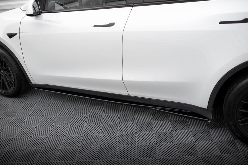 Maxton Side Skirts Diffusers V.1 Tesla Model Y - Gloss Black