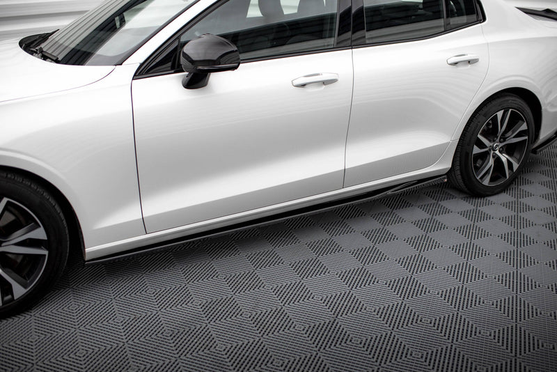 Maxton sideskørter til Volvo S60/V60 R-Design Mk3 – blank sort – billede 1 af 6