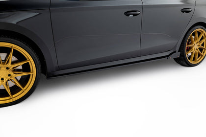 Maxton sideskørter til Skoda Octavia RS Liftback / Combi Mk4 Facelift – blank sort – billede 1 af 7