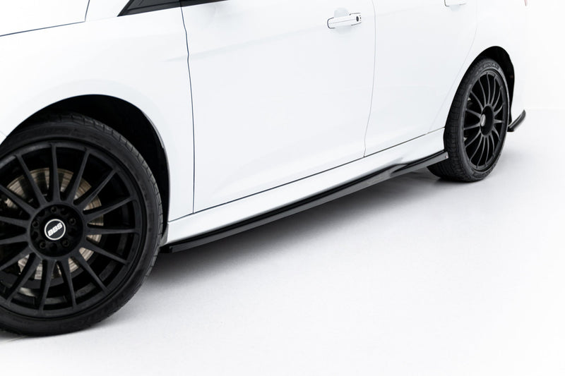 Maxton sideskørter til Ford Focus ST Mk3 – blank sort – billede 1 af 8