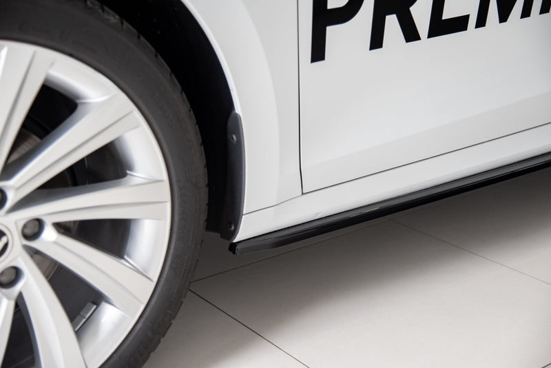 Maxton sideskørter til Skoda Octavia Mk4 – blank sort – billede 5 af 8