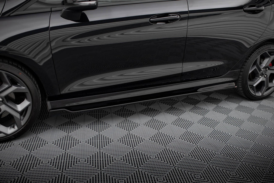 Maxton sideskørter til Ford Fiesta Mk8 ST / ST-Line – blank sort – billede 1 af 6