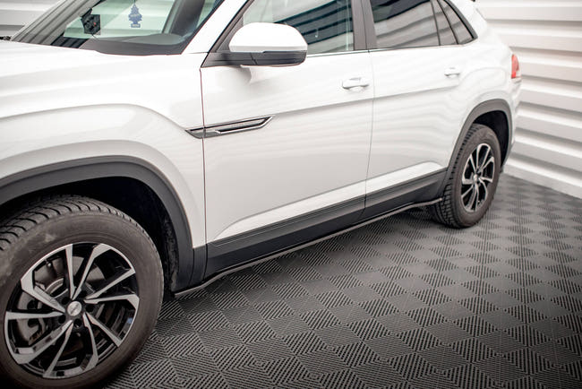 Maxton sideskørter til Volkswagen Atlas Cross Sport – blank sort – billede 1 af 6