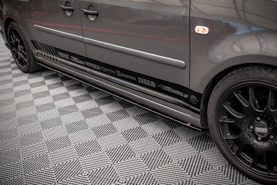 Maxton sideskørter til Volkswagen Caddy Long Mk3 Facelift – blank sort – billede 1 af 5