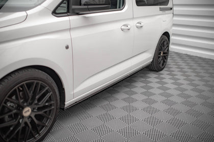 Maxton sideskørter til Volkswagen Caddy Mk5 / Ford Transit Connect Mk3 – blank sort – billede 1 af 5