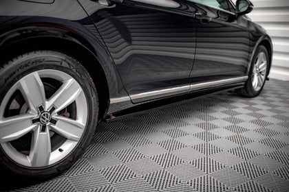 Maxton sideskørter til Volkswagen Passat B8 Facelift – blank sort – billede 2 af 5