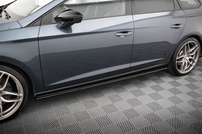 Maxton sideskørter til Seat Leon Mk3 Cupra/ FR Facelift – blank sort – billede 1 af 5