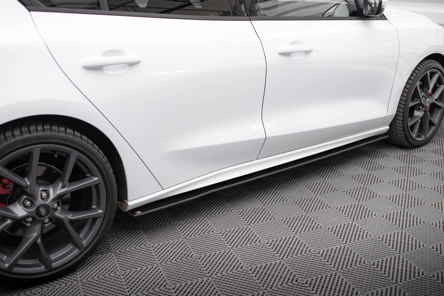 Maxton Racing Durability Side Skirts Diffusers Ford Focus St / St-Line Mk4 - Black
