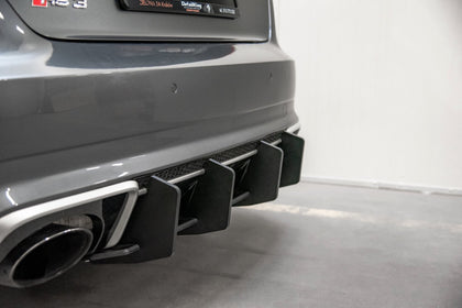 Maxton bagdiffuser til Audi RS3 8V Sportback – billede 3 af 7