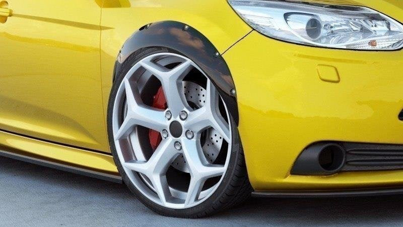 Maxton skærmudvidelser til Ford Focus ST Mk3 – blank sort – billede 2 af 7