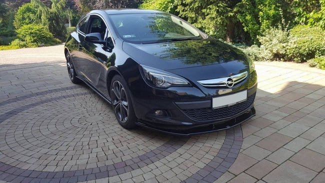 Maxton Front Splitter Opel Astra J Gtc - Gloss Black
