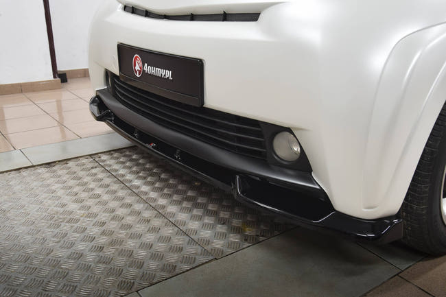 Maxton Front Splitter Toyota IQ - Gloss Black