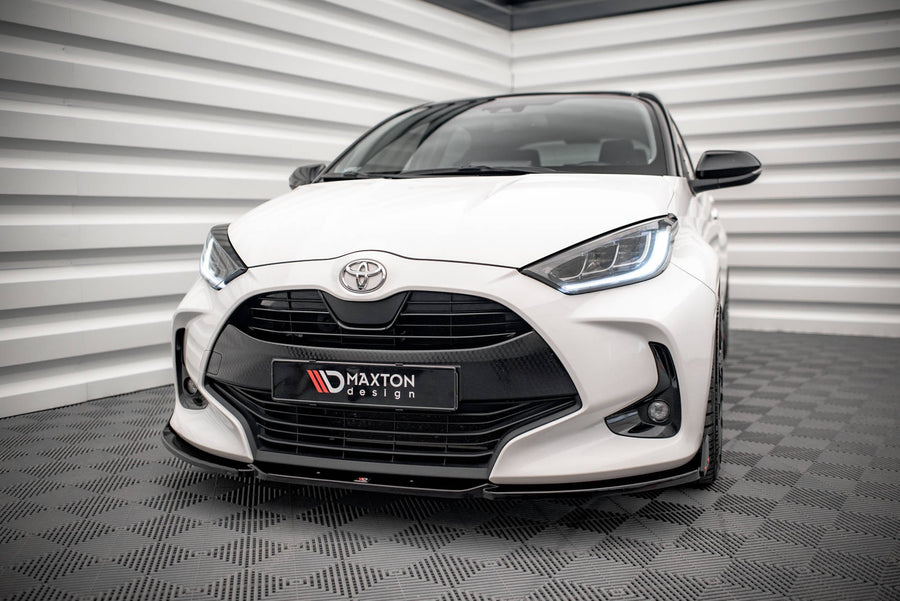Maxton Front Splitter V.1 + Flaps Toyota Yaris Mk4 - Gloss Black