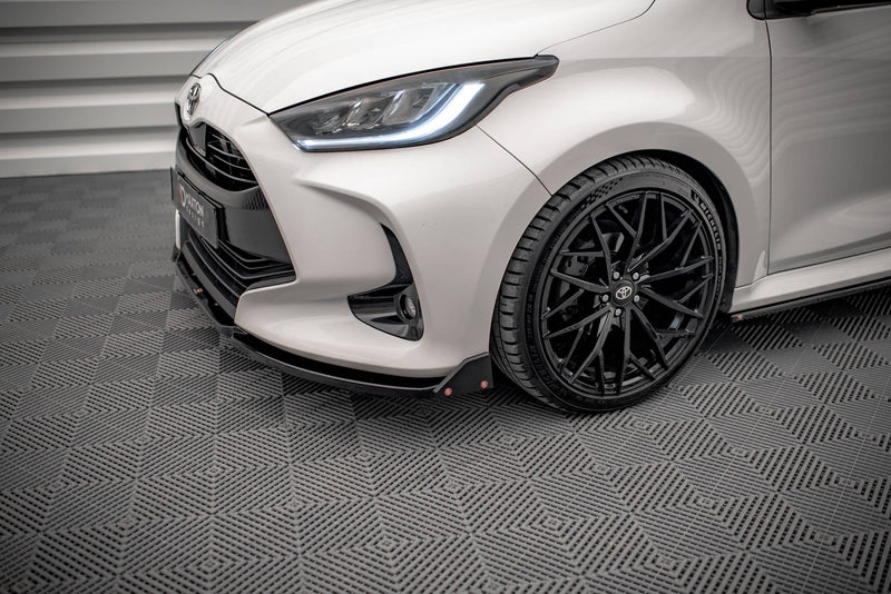 Maxton Front Splitter V.1 + Flaps Toyota Yaris Mk4 - Gloss Black