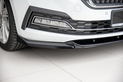 Maxton frontsplitter til Skoda Octavia Mk4 – blank sort – billede 4 af 7