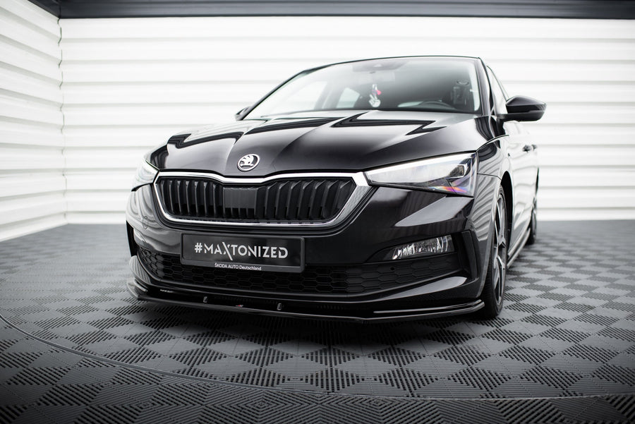 Maxton frontsplitter til Skoda Scala – blank sort – billede 1 af 5
