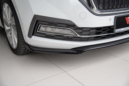 Maxton frontsplitter til Skoda Octavia Mk4 – blank sort – billede 4 af 7