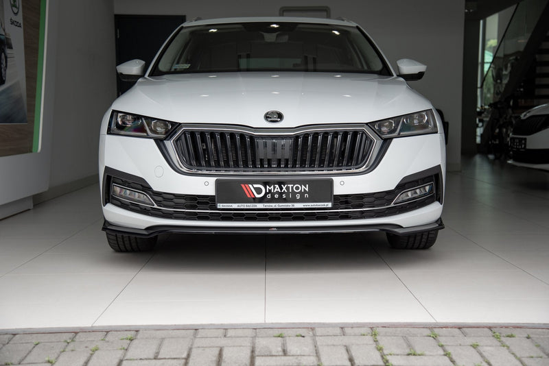 Maxton frontsplitter til Skoda Octavia Mk4 – blank sort – billede 5 af 7