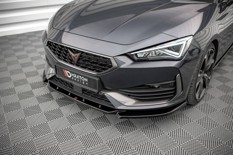 Maxton frontsplitter til Cupra Leon Mk1 – blank sort – billede 1 af 4