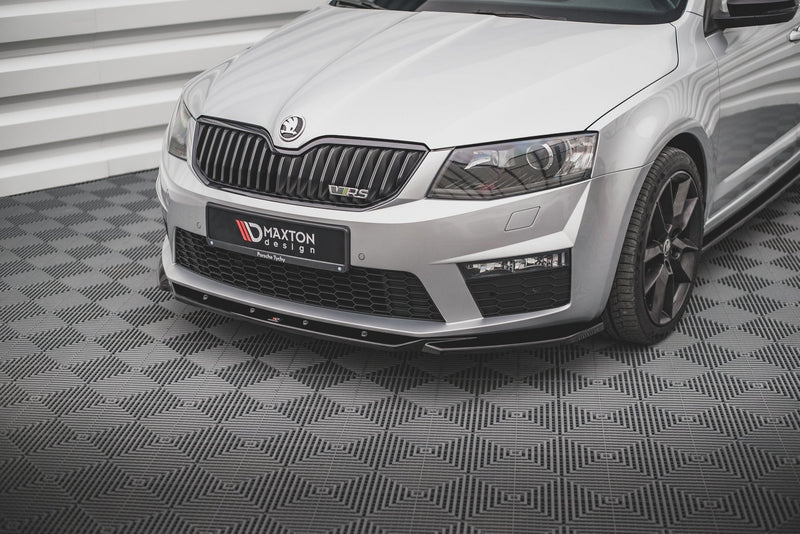 Maxton frontsplitter til Skoda Octavia RS Mk3 – blank sort – billede 3 af 7