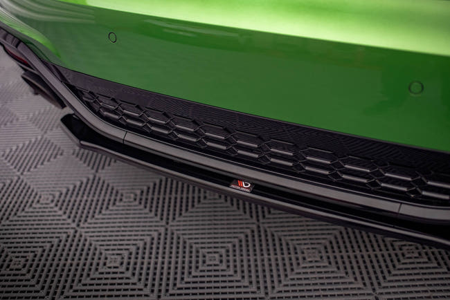 Maxton Central Rear Splitter Audi RS5 F5 Facelift - Gloss Black