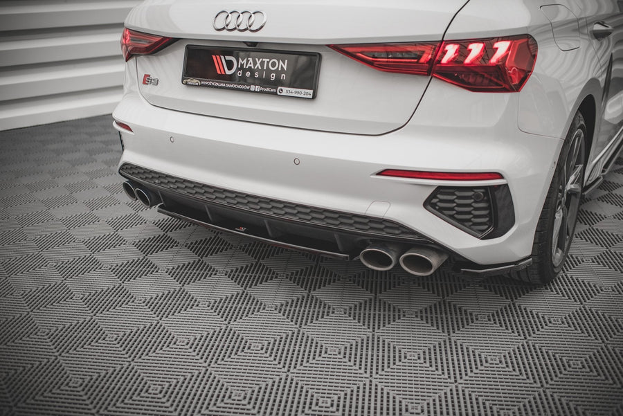 Maxton rear splitter til Audi S3 Sportback 8Y – blank sort – billede 1 af 6