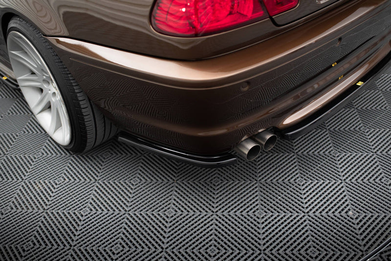 Maxton Central Rear Splitter BMW 3 E46 Mpack Coupe (With Vertical Bars) - Gloss Black