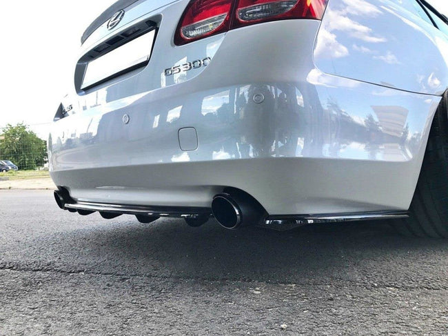Maxton rear splitter til Lexus GS 300 Mk3 Facelift (with vertical bars) – blank sort – billede 1 af 3