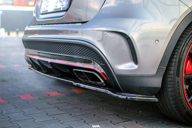 Maxton rear splitter til Mercedes-Benz GLA 45 AMG – blank sort – billede 1 af 3