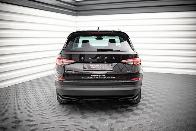 Maxton rear splitter til Skoda Kodiaq Mk1 Facelift – blank sort – billede 2 af 4