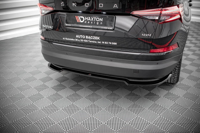 Maxton rear splitter til Skoda Kodiaq Mk1 Facelift – blank sort – billede 1 af 4