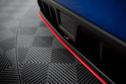 Maxton Central Rear Splitter V.2 Subaru Wrx Sti - RED + GLOSS BLACK
