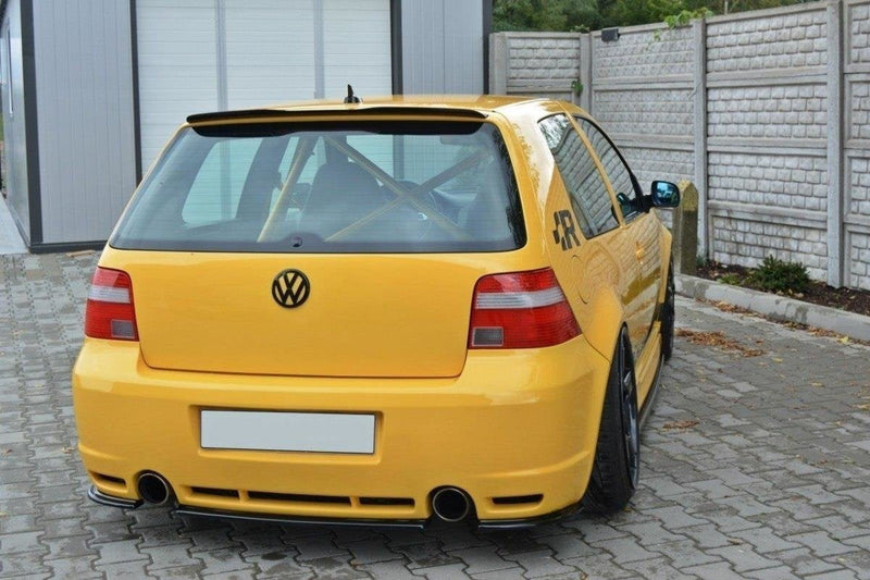 Maxton Central Rear Splitter VW Golf Iv R32 - Gloss Black