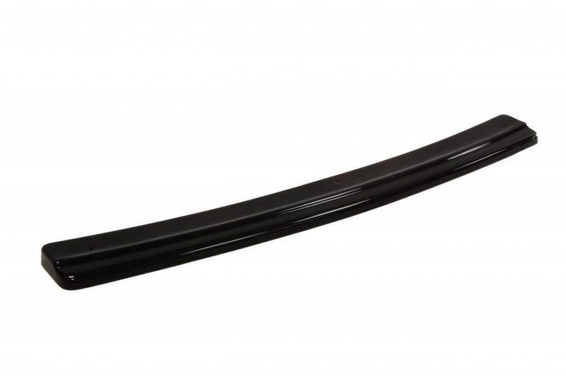 Maxton Central Rear Splitter VW Golf Iv R32 - Gloss Black