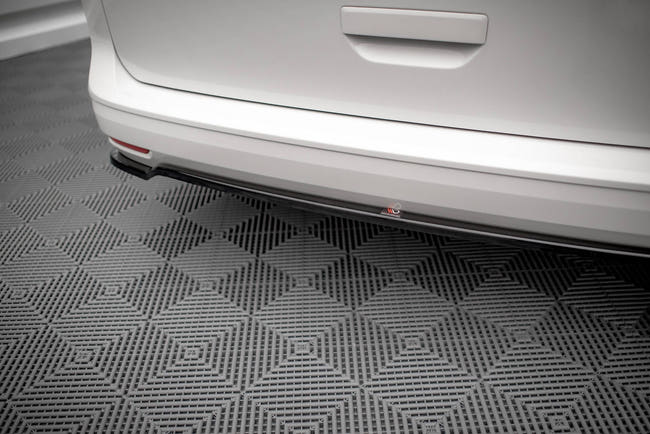 Maxton rear splitter til Volkswagen Caddy Mk5 / Ford Transit Connect Mk3 – blank sort – billede 2 af 5