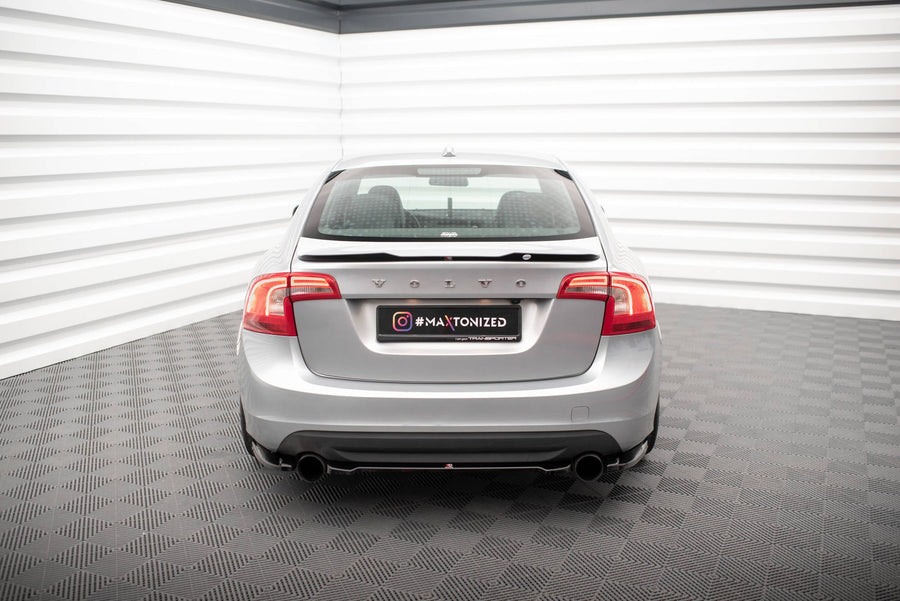 Maxton rear splitter til Volvo S60 Mk2 – blank sort – billede 1 af 6
