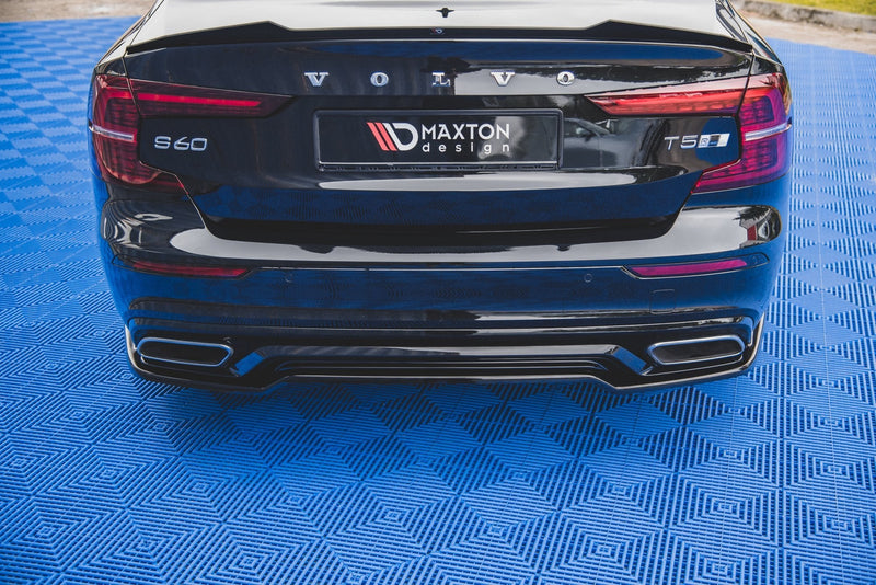 Maxton rear splitter til Volvo S60/V60 R-Design Mk3 – blank sort – billede 1 af 7