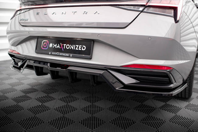 Maxton rear splitter til Hyundai Elantra Mk7 – blank sort – billede 2 af 6