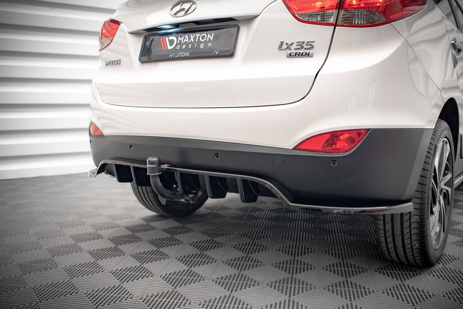 Maxton rear splitter til Hyundai ix35 Mk1 – blank sort – billede 1 af 7