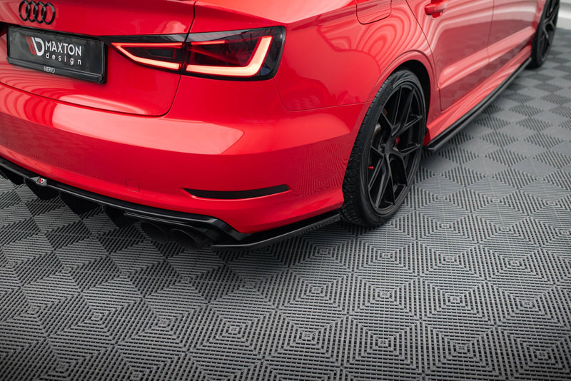 Maxton side splitters til Audi S3 Sedan 8V – blank sort – billede 1 af 5