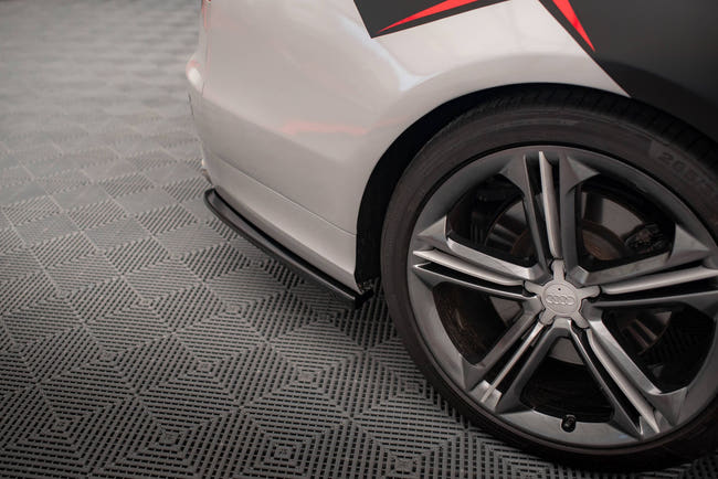 Maxton side splitters til Audi S8 D4 – blank sort – billede 2 af 5
