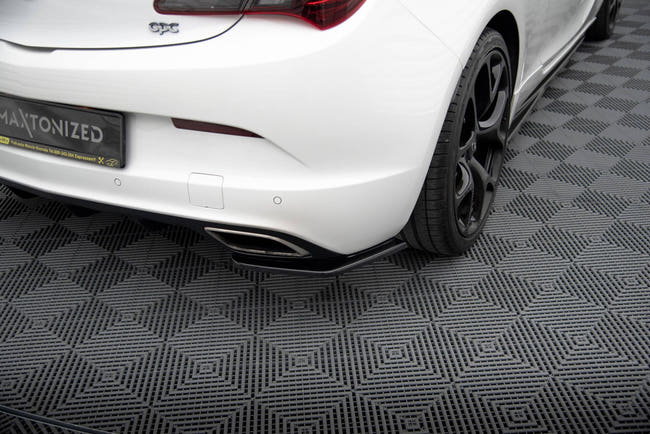 Maxton side splitters til Opel Astra J OPC / VXR – blank sort – billede 1 af 5