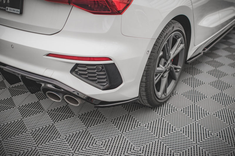 Maxton side splitters til Audi S3 / A3 S-Line Sportback 8Y – blank sort – billede 1 af 5